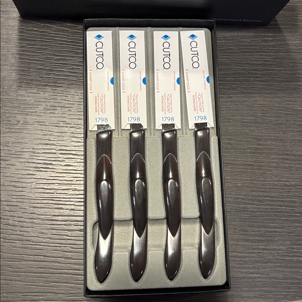 CUTCO Set of 4 Serrated Stainless Steel Mini Trimmer American Made Knives NIB - Picture 3 of 6
